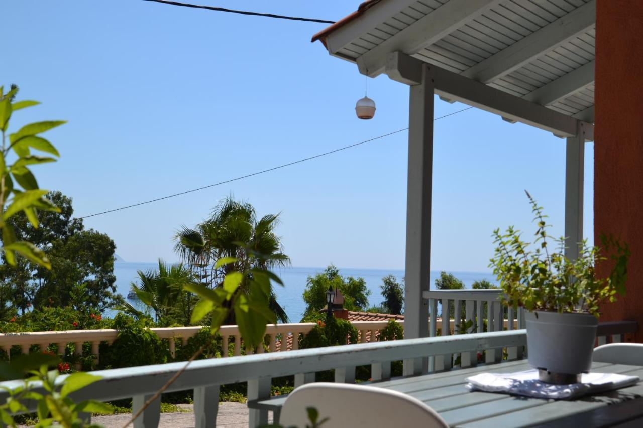 Mihaila Seaside: 2 Bedroom Bungalows Kefalonia Sparta Exterior foto