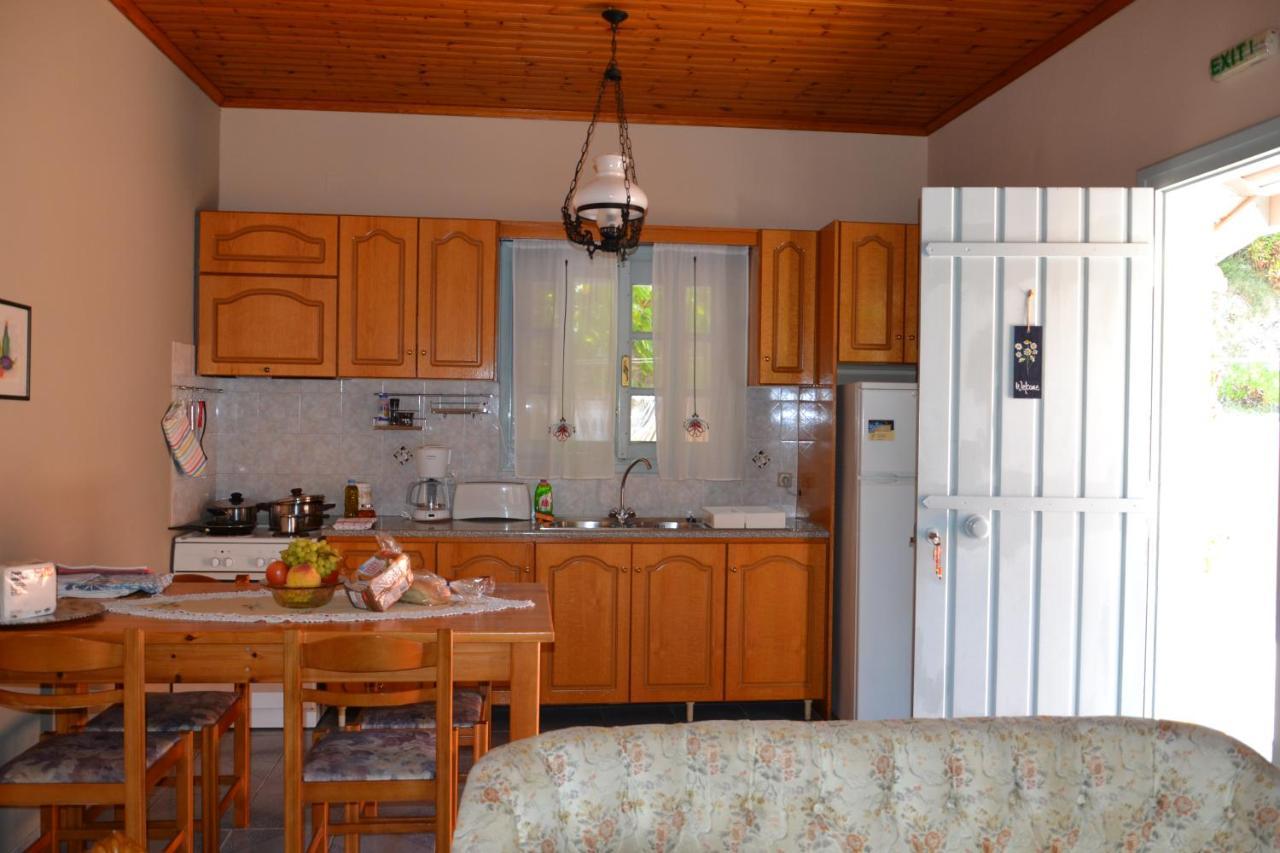 Mihaila Seaside: 2 Bedroom Bungalows Kefalonia Sparta Exterior foto